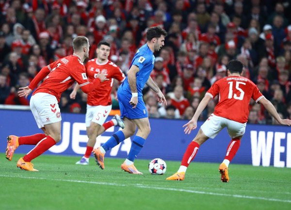 Δανία – Ελλάδα: Ο Ιωαννίδης «αγγίζει» το γκολ, αλλά κάνει κακό κοντρόλ (vid)