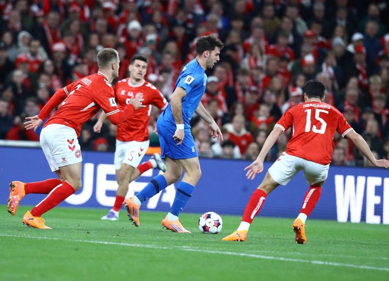 Δανία – Ελλάδα: Ο Ιωαννίδης «αγγίζει» το γκολ, αλλά κάνει κακό κοντρόλ (vid)