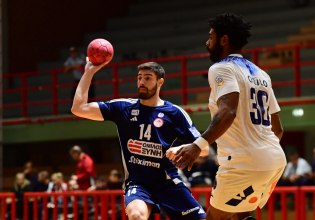 Ολυμπιακός – Αλμπάτρο Σιρακούσα 38-25: Άνετοι, ωραίοι και στους «32» οι «ερυθρόλευκοι»