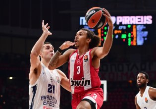 Ολυμπιακός – Εφές 78-82: «Κόλλησε» στην επίθεση και υπέστη τη 2η ήττα του στη Euroleague (vid)