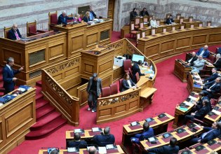 Βουλή: Ένσταση αντισυνταγματικότητας για την τροπολογία του Αγνώστου Στρατιώτη καταθέτει η αντιπολίτευση