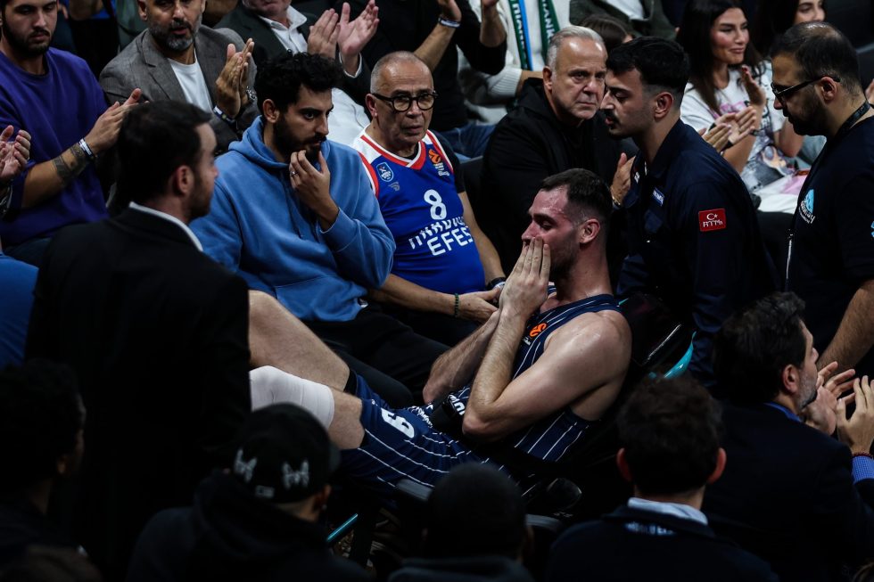 Επιβεβαιώθηκαν οι φόβοι: Ρήξη χιαστού ο Παπαγιάννης και νοκ-άουτ για 8 μήνες!