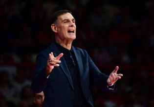 Μπαρτζώκας: «Αμυντικά έχουμε θέματα – Δεν θα είναι βόλτα στο πάρκο αυτά τα ματς»