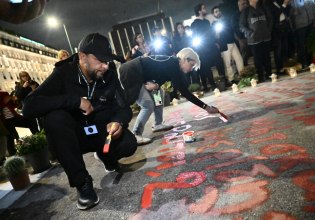 Ξανά στο Σύνταγμα ο Πάνος Ρούτσι – «Εκεί που γράφτηκε το όνομα του παιδιού μου»