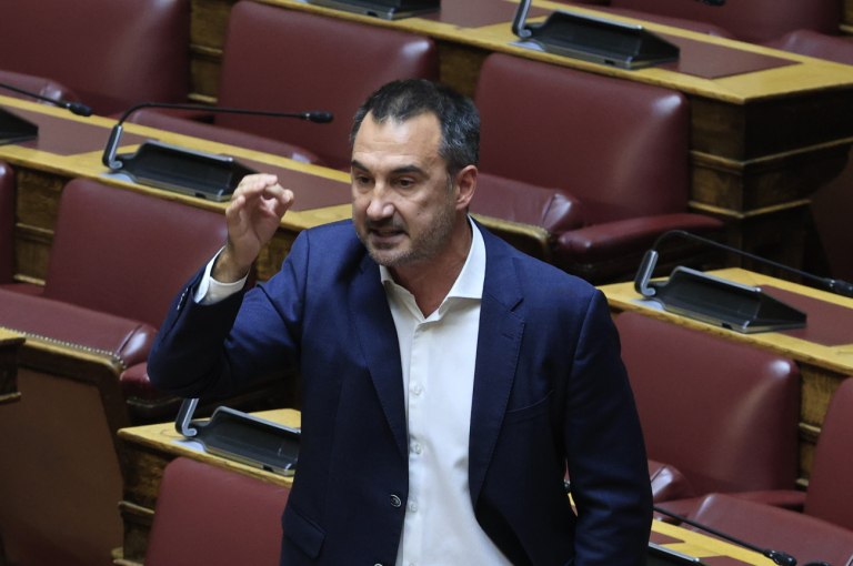 Χαρίτσης: Επικίνδυνη θεσμική εκτροπή οι αντιδημοκρατικές επιλογές Μητσοτάκη