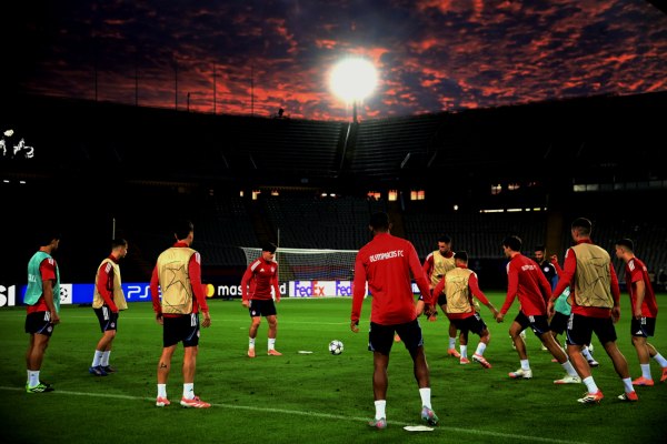 Προπονήθηκε στη Βαρκελώνη ο Ολυμπιακός – Δείτε φωτογραφίες και βίντεο