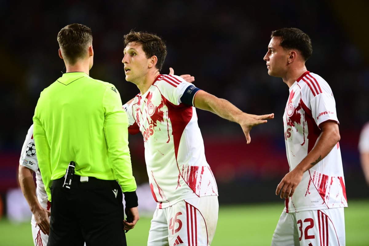 TNT Sports για την αποβολή του Έσε: «Δόθηκε πολύ εύκολα – Ο Κασάδο έπεσε λες και… δέχθηκε γροθιά από τον Τάισον Φιούρι»