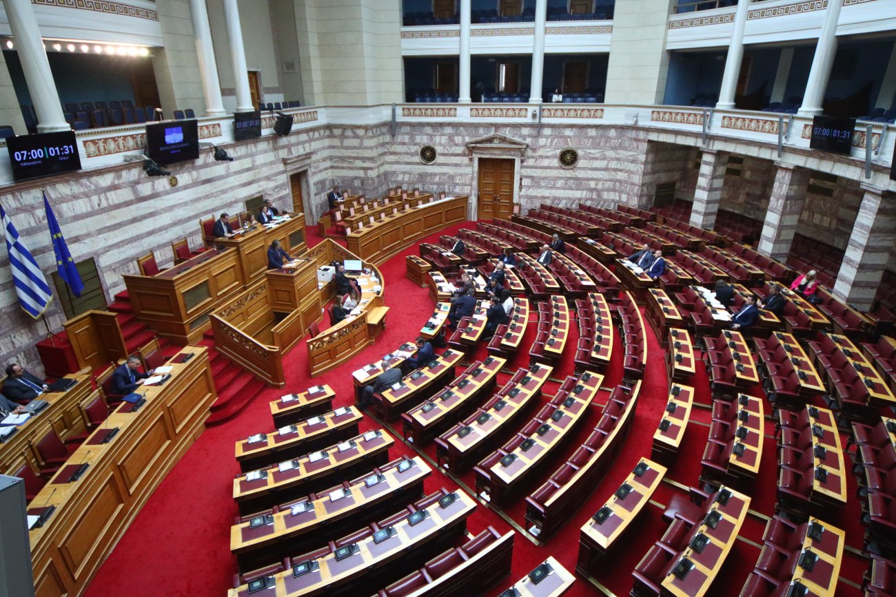 Βουλή: Πέρασε -παρουσία Δένδια- με 159 «ναι» η απαγόρευση της διαμαρτυρίας στο μνημείο του Αγνώστου Στρατιώτη