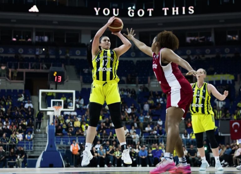 Φενερμπαχτσέ – Ολυμπιακός 94-73: «Λύγισαν» στην Τουρκία οι «ερυθρόλευκες»