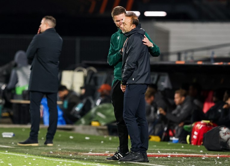 Κόντης για την ήττα από τη Φέγενορντ: «Το αποτέλεσμα είναι άδικο…»