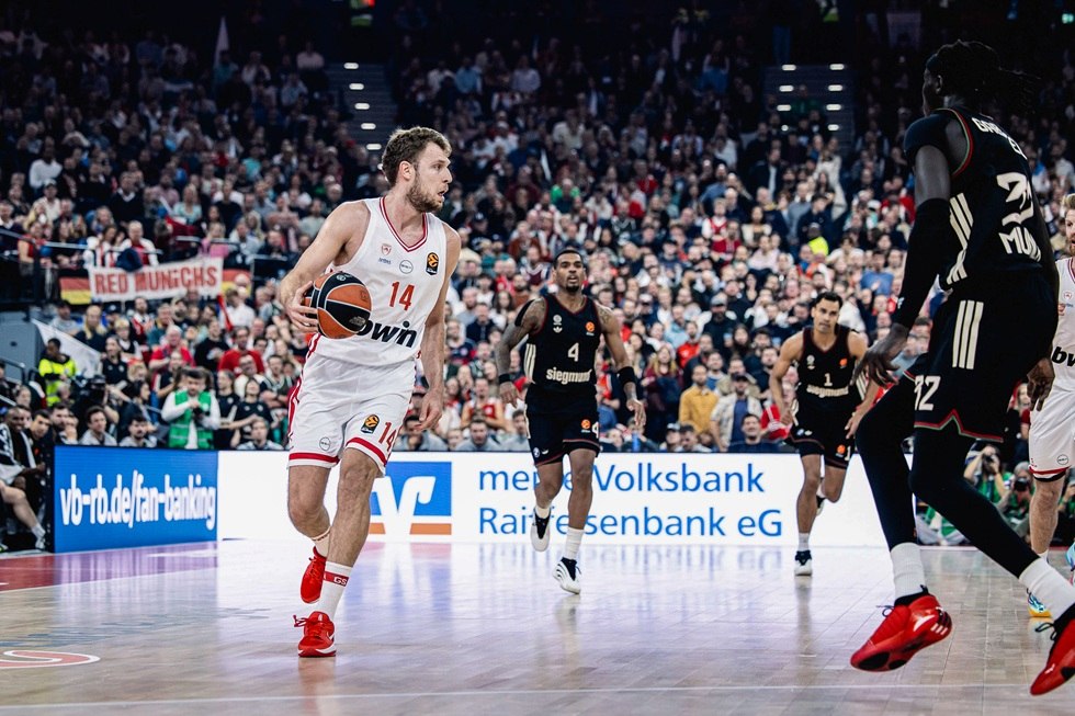 Ματσάρα στο ΣΕΦ: Ο Ολυμπιακός κοντράρεται με τη Μονακό για να συνεχίσει το σερί του