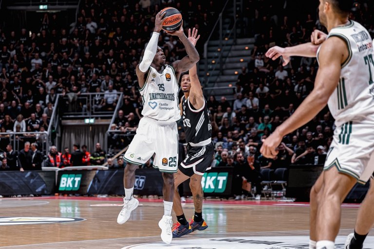 «Ο Κέντρικ Ναν έσπρωξε τον Έντουαρντς, αλλά δεν δόθηκε αντιαθλητικό» (vid)