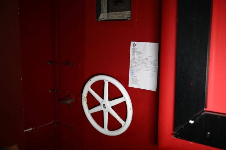 Γκάζι: Ερωτήματα για τον ιδιοκτήτη του μπαρ – Έχει 25 επιχειρήσεις αλλά μόνο ένα… μηχανάκι στο όνομά του