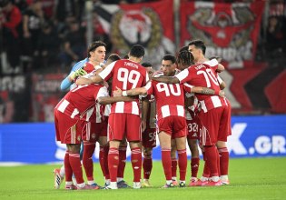 Ολυμπιακός – ΑΕΚ: Αποθεώθηκαν Τζολάκης και Ροντινέι