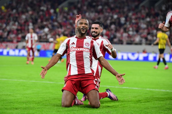 Άνοιξε το σκορ ο Ολυμπιακός με Ελ Κααμπί (1-0, vid)