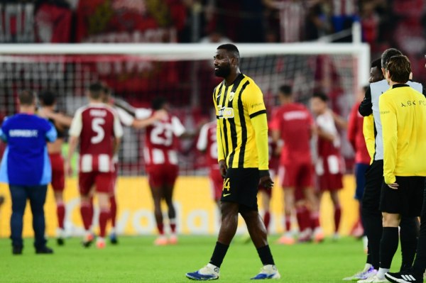 Η ΑΕΚ φοβήθηκε ξανά τον Ολυμπιακό και οι αριθμοί το αποδεικνύουν