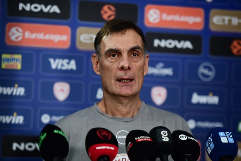 Μπαρτζώκας: «Τότε περιμένουμε να επιστρέψει ο Έβανς – Θα γίνουμε ανυπόφοροι στους παίκτες για να βελτιωθούν»