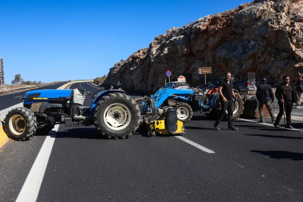 Προκαλεί ξανά ο Φεύγας «βολεμένοι οι αγρότες που κατέβηκαν στα μπλόκα» στην Κρήτη – Πυρά από ΠΑΣΟΚ και ΣΥΡΙΖΑ