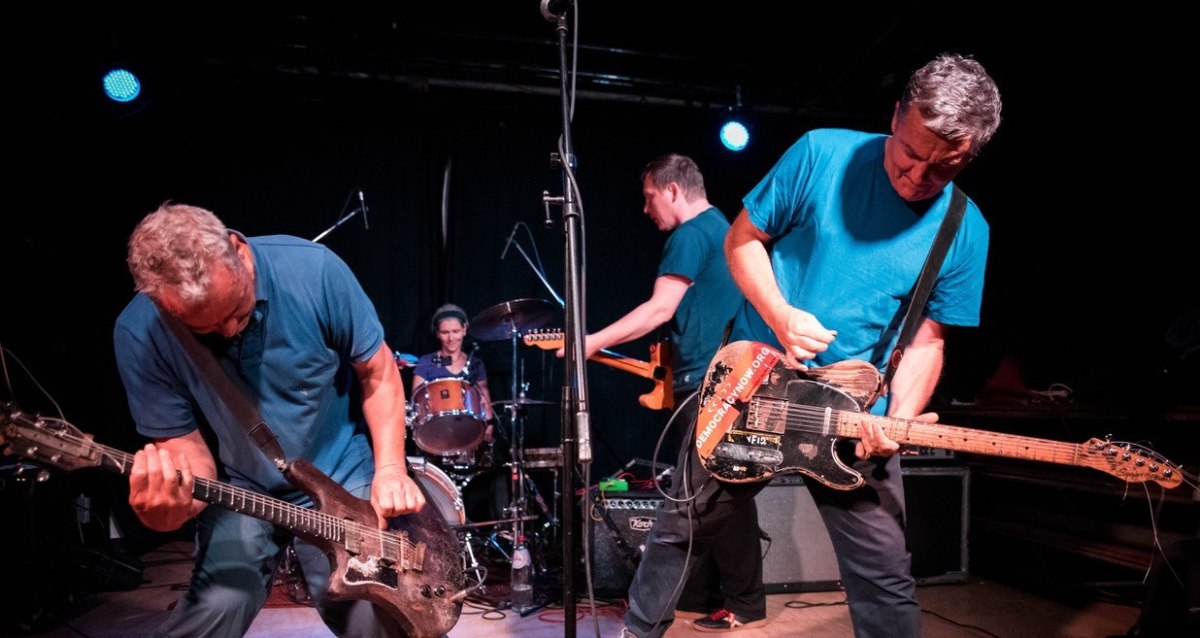 Αντιδραστικοί στίχοι, DIY λογική, ηχητικοί πειραματισμοί: Οι The Ex είναι κάτι περισσότερο από μια punk μπάντα