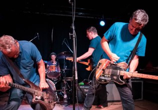 Αντιδραστικοί στίχοι, DIY λογική, ηχητικοί πειραματισμοί: Οι The Ex είναι κάτι περισσότερο από μια punk μπάντα