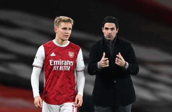 Τι είπε ο Όντεγκααρντ για τη νίκη της Άρσεναλ: «Αυτό ήταν το κλειδί…»