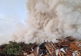 Φωτιά σε εργοστάσιο ανακύκλωσης στις Σέρρες