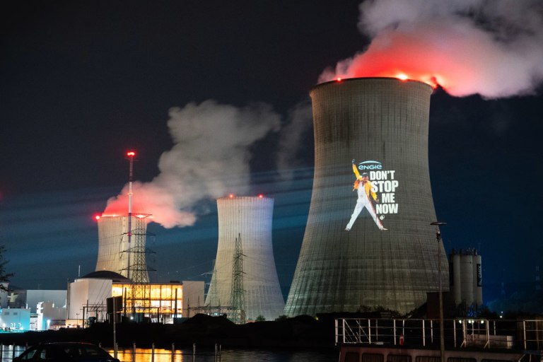 Πυρηνικά: Ακτιβιστές και περιβαλλοντολόγοι τάσσονται υπέρ – Τι συμβαίνει και τι άλλαξε από το ’80