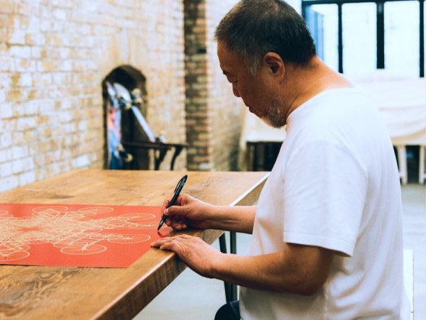 «Όλα είναι τέχνη. Όλα είναι πολιτική»: Πώς ο Άι Γουέι Γουέι απέδειξε ότι τέχνη και πολιτική είναι έννοιες αχώριστες