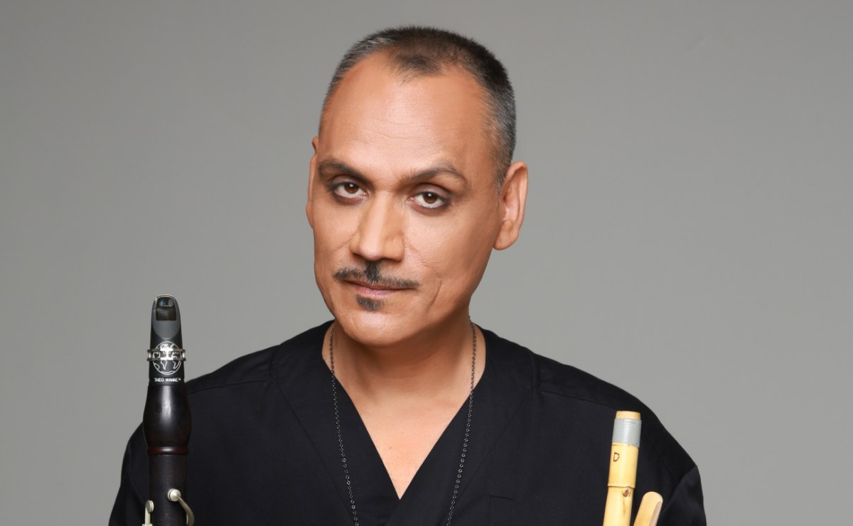 Οι φίλοι, το κλαρίνο και η Ακρόπολη: Ο Θανάσης Βασιλόπουλος λίγο πριν ανέβει στη σκηνή του Ηρωδείου