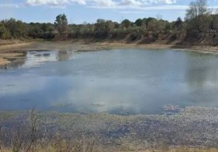 Λειψυδρία: Στερεύει η τεχνητή λίμνη της Λιβάδας στο Θραψανό – Αποκαρδιωτικές εικόνες