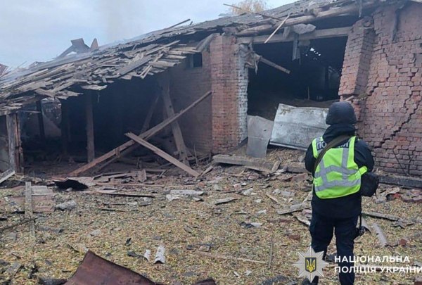 Ουκρανία: Ρωσικό σφυροκόπημα με τρεις νεκρούς στο Σούμι