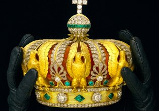 Μόλις έκλεψες κοσμήματα ανεκτίμητης αξίας απ’ το Λούβρο – Ποια είναι η επόμενη σου κίνηση;