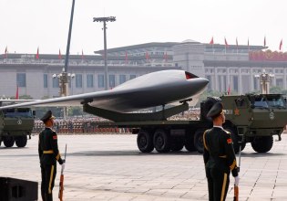 Ρομποτικά σκυλιά και αυτόνομα drone – Πώς η DeepSeek και η ΑΙ γίνονται το νέο όπλο της Κίνας