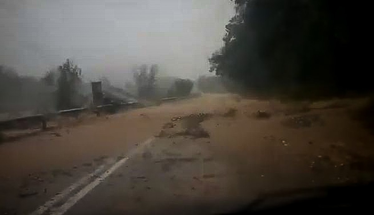 Καιρός: Καταιγίδες, κρύο και χαλάζι – Live η πορεία της 48ωρης κακοκαιρίας