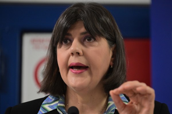 MEGA News: Ολόκληρη η συνέντευξη Τύπου της Λάουρα Κοβέσι, με διερμηνεία στα ελληνικά