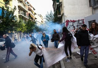 Πώς να κρυφτείς από τα παιδιά… όταν ζητάνε δασκάλους και τρώνε χημικά