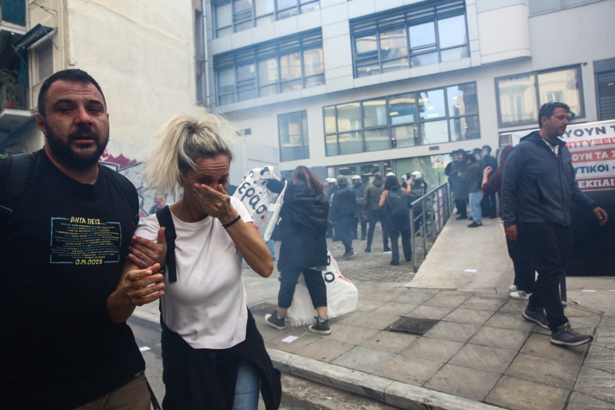 ΣΥΡΙΖΑ: Η κυβέρνηση έστειλε ΜΑΤ να χτυπήσουν παιδιά, γονείς και εκπαιδευτικούς