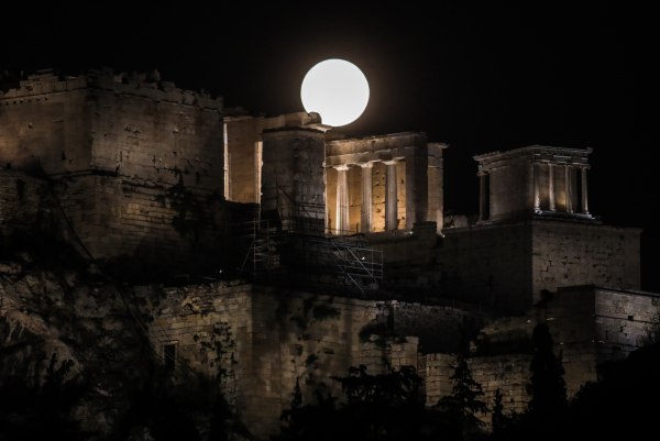 Πανσέληνος της Συγκομιδής: Θα φωτίσει τον ουρανό σήμερα 7 Οκτωβρίου
