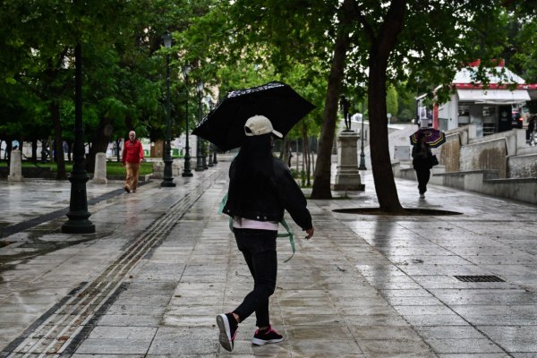 Καιρός: Μετά τις καταιγίδες έρχονται 30άρια – Υπό βροχή η παρέλαση της 28ης Οκτωβρίου