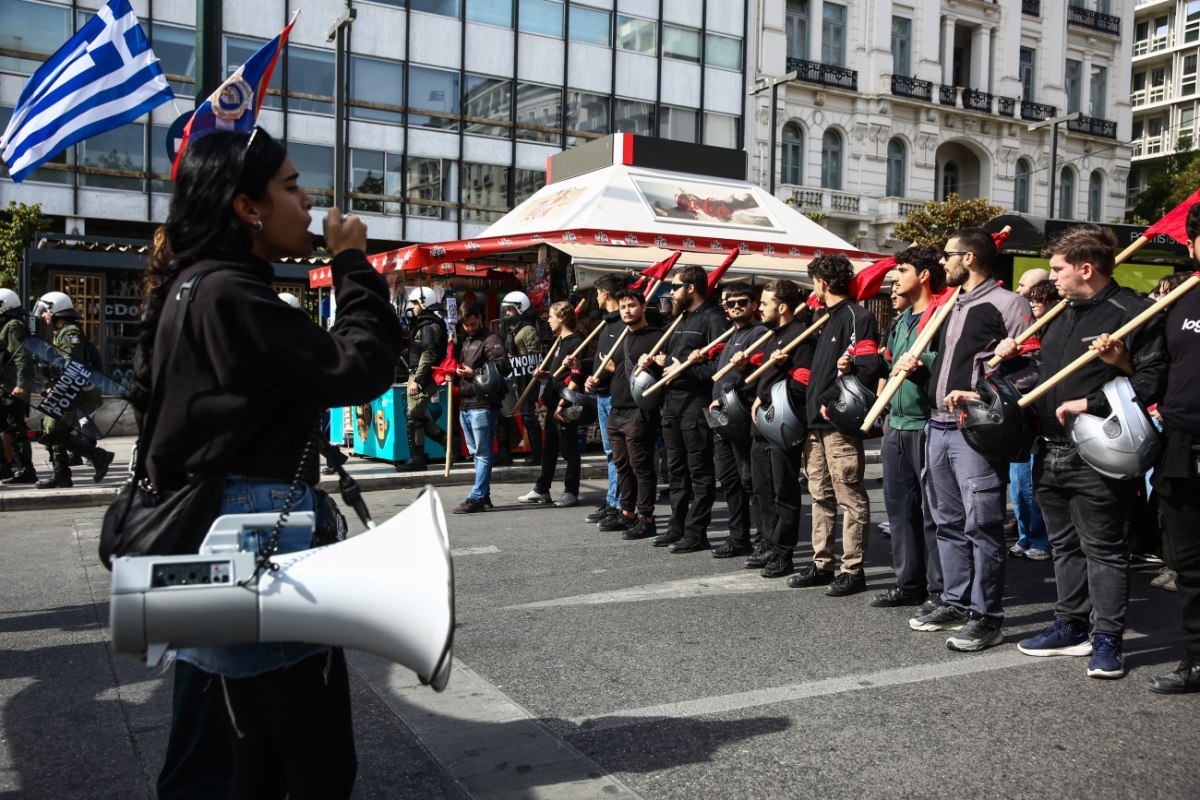 Μεγάλο φοιτητικό συλλαλητήριο στα Προπύλαια – Κλειστές Πανεπιστημίου και Σταδίου