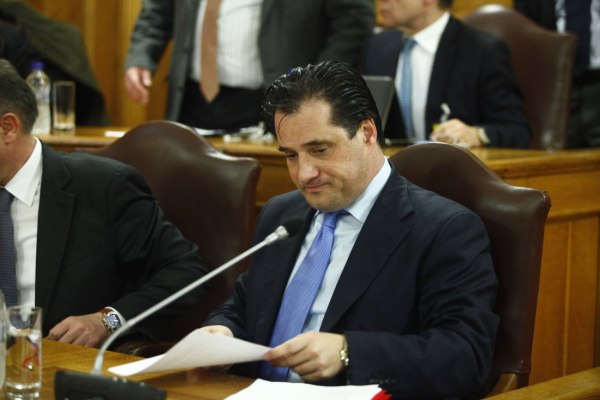 Δημιουργική λογιστική στις «επιτυχίες» του Άδωνι Γεωργιάδη