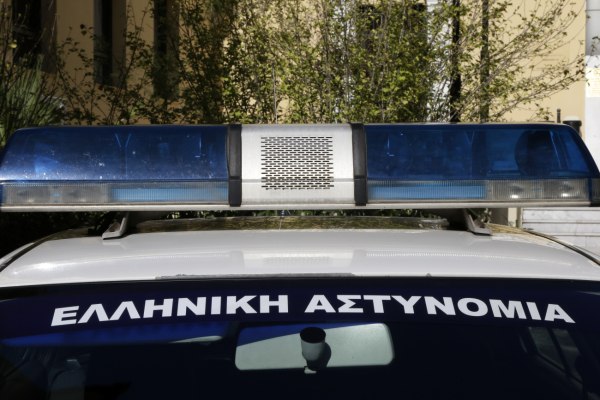 Ευελπίδων: Συνελήφθη γυναίκα που έκανε χρήση ναρκωτικών μέσα στα Δικαστήρια