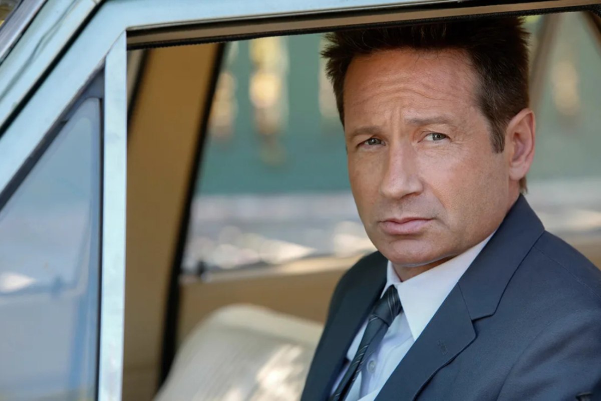 «Μισώ το γεγονός ότι δείχνουν τον πισινό μου στην πρώτη σκηνή!» – Ο Ντέιβιντ Ντουκόβνι μιλάει (και) για ποίηση