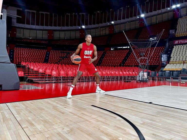 Το ντεμπούτο του Ντιλικίνα με τον Ολυμπιακό – Ποιοι ξένοι είναι διαθέσιμοι στην Stoiximan GBL