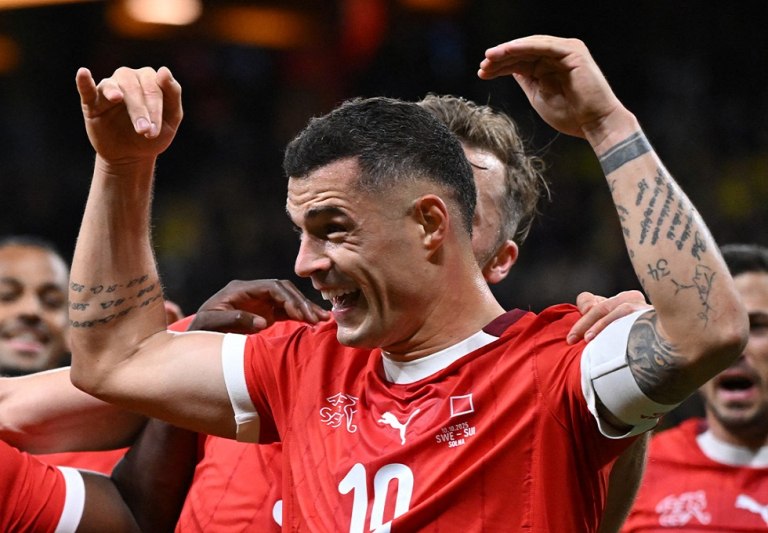 Λάμψη της Ελβετίας στη Σουηδία (2-0) – «Κανόνια» οι Γαλλία (3-0) και Γερμανία (4-0)