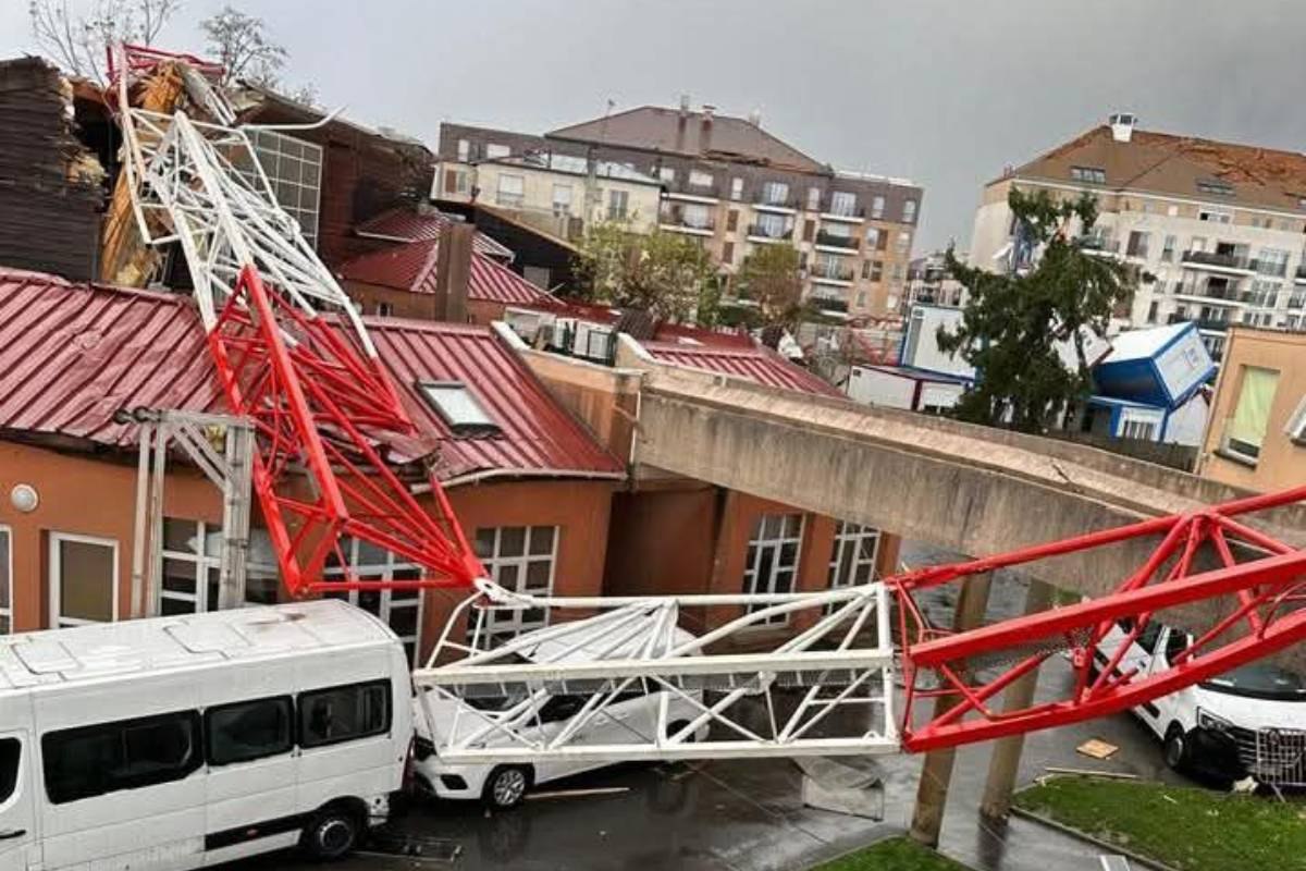 Παρίσι: Ένας νεκρός και πολλοί τραυματίες από ανεμοστρόβιλο