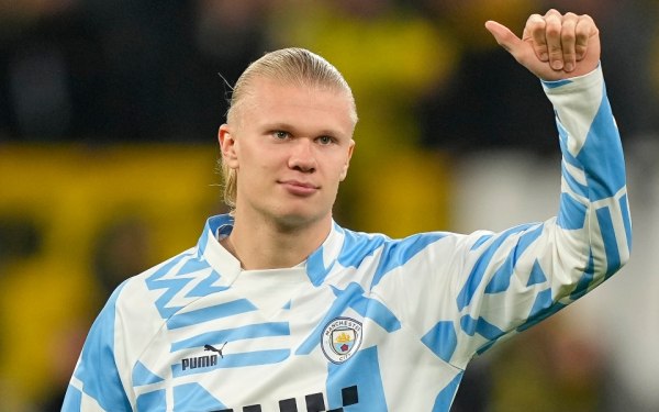 Με τσάντα αξίας 11.000 ευρώ ο Χάαλαντ – «Τράβηξε» όλα τα βλέμματα ο Νορβηγός (pic)