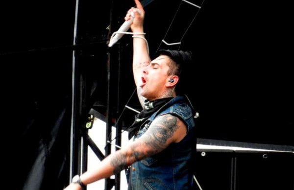 Συνελήφθησαν δύο άντρες για την δολοφονία του παιδοβιαστή τραγουδιστή Ίαν Γουάτκινς εντός των φυλακών