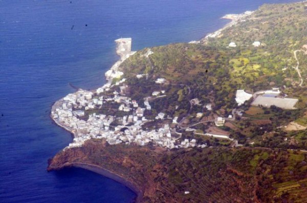 Νησιώτικος δήμος προσφέρει ουσιαστική στήριξη στους εκπαιδευτικούς