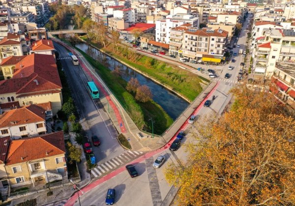 Απόφαση ορόσημο δημοτικής Αρχής: Χωρίς τραπεζοκαθίσματα οι όχθες ποταμού της πόλης
